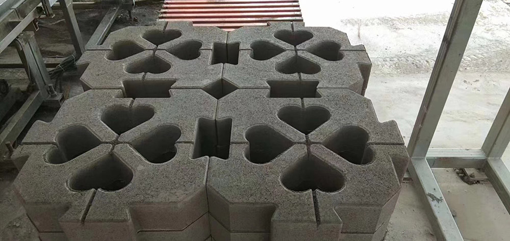 定制款路面砖模具,花纹规格齐全,适配各类免烧砖设备(图1) 定制款路面砖模具,花纹规格齐全,适配各类免烧砖设备(图1)